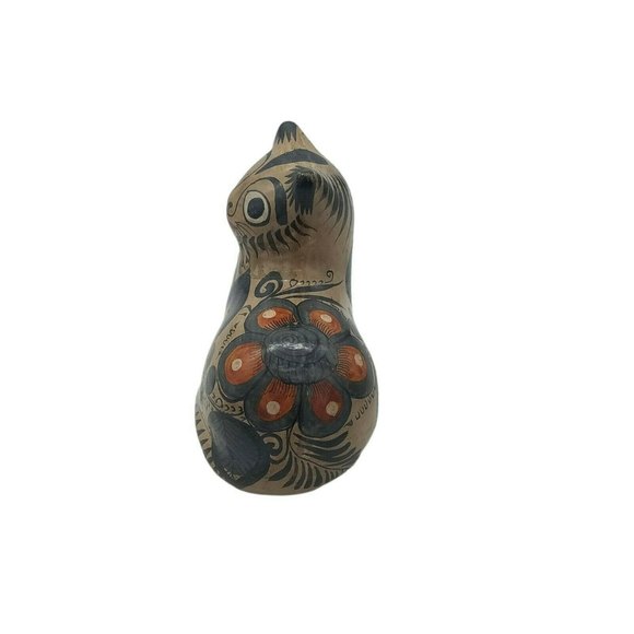 Hand Painted Folk Art Pottery Resting Cat Signed Mexico Flower and Leaves - Picture 8 of 9